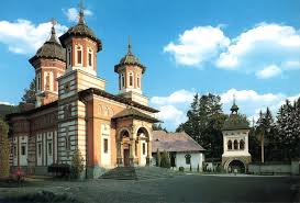 Cei doi apostoli au propovăduit învățăturile lui hristos și, prin urmare, au contribuit la formarea bisericii lui hristos. Despre Sinaia Romania Prezentare Imagini Informatii Turistice Si Detalii Despre Statiunea Sinaia