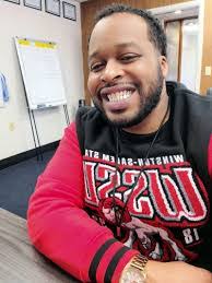 Rochelle Hampton's Instagram, Twitter & Facebook