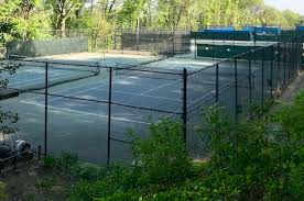 Along with its neighbor prospect park, central park is one of the most popular running routes in new york city, if not the whole country. West Side Rag Local Players Say Public Riverside Park Tennis Courts Are Monopolized For Private Lessons