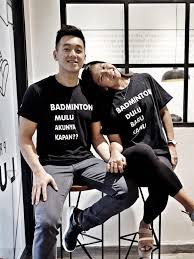 Dalam kondisi hamil sembian bulan, irma suyatin mengantar sang suami ke peristirahatan terakhirnya. 6 Potret Mesra Greysia Polii Dengan Kekasih Yang Jarang Tersorot Bola Liputan6 Com