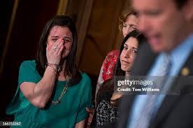 Vicki Hendricks's Instagram, Twitter & Facebook