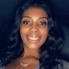 Tracey Mobley's Instagram, Twitter & Facebook