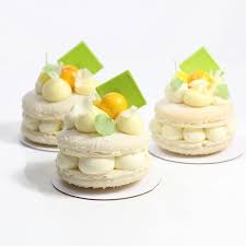Antonio Bachour On Instagram Coconut And Passion Fruit Macaron For My Class At Savourschool Paulkennedysavour Rob Desserts Fancy Desserts Individual Cakes