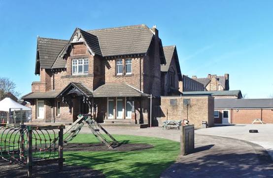 File:Ursuline Catholic Primary School, Blundellsands.jpg - Wikimedia Commons
