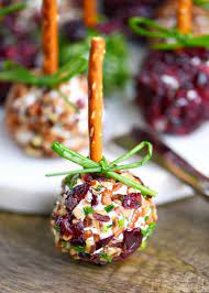 While we often dedicate most of our attention to preparing the bountiful thanksgiving dinner, the earlier hours of the day should certainly not go unnoticed. Easy Thanksgiving Appetizer Ideas Best Homemade Thanksgiving Hors D Oeuvres