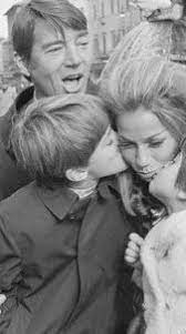 Ellen embraced all the kids as if they were her own, as mariska recalled in a good housekeeping interview: Mickey Hargitay And Ellen Siano Dating Gossip News Photos