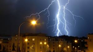 Bad smell emoticon stock vector. Pocasi A Vystraha V Patek Bude Vedro Dorazi Silne Bourky S Krupobitim Globe24 Cz