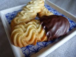 Spritz Au Chocolat Le Biscuit Viennois Qui Fond Dans La Bouche Et Dans La Tasse Encore Une Lichette Biscuits Viennois Gateaux Et Desserts Recette Gouter