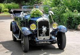 Le mariage est un jour exceptionnel où vous souhaitez que tout roule comme sur des roulettes. Location Voiture Mariage Location De Vehicule Alpes Maritimes 06 Antibes Les Prestataires De Mariage Com