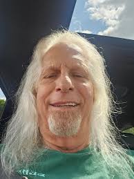 Introduction and photo sharing in hip hop community