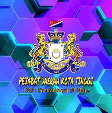 Bangunan ini berada di daerah koto tinggi karena di daerah inilah yang menjadi awal mula takhta sesuai dengan namanya, museum ini dibina oleh persekutuan tiong hua di johor bahru yang terletak di jalan museum ini merupakan milik pribadi yang dikelola oleh seorang mantan pegawai di johor. Pejabat Daerah Kota Tinggi Home Facebook