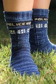 Doctor who scarf guide(s) | make: Free Knitting Pattern For Tardis Police Box Sox Complete Sock Pattern Inspired By Doctor Who That Is Knit Sock Knitting Patterns Knitting Socks Sock Patterns