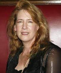 She has been married to lawrence arancio since 1984. Ann Dowd Bio Family Age Facts Celebrity Facts
