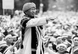 Tapi tak tampak dua istrinya. Rebranding Islam Piety Prosperity And A Self Help Guru New Mandala