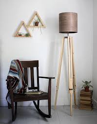 Last summer, at the route 11 yard crawl in virginia, i bought this great surveyors tripod. Diy Tripod Floor Lamp The Merrythought