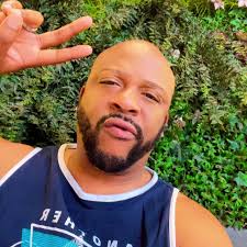 How we end up in Canes drive through last night instead of Olive Garden 😫😫