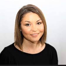 Laura Neece's Instagram, Twitter & Facebook