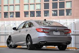 Maybe you would like to learn more about one of these? Honda Accord 2021 A Prueba Un Sedan Iconico Que Entiende De Dinamismo Y Tecnologia Portalmotor Ec