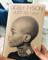 Tracie Momie Creative