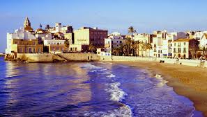 Barcellona mare blu bellissimo 2016. Spagna Non Solo Costa Brava Le Piu Belle Spiagge Low Cost A Due Passi Da Barcellona Siviaggia