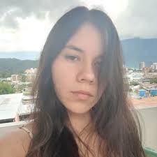 Karen Mateus (@KarenOliveros)