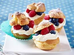 Windbeutel Rezept Zum Selbermachen Lecker Windbeutel Rezept Lecker Dessert Rezepte Einfach