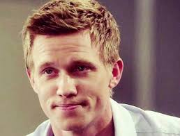 💰Ficha de rol(Rafe Adler).💰