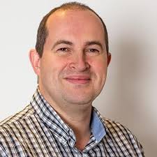 How To Do a Competitive Analysis (8 Steps With Expert Tips)