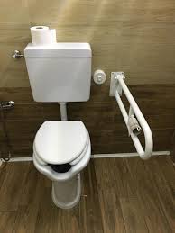 Vasche con sportello, trasformzione di vasca in doccia, solleva wc, maniglioni e ausili per il bagno seggiolino doccia ribaltabile e rimovibile per sicurezza in bagno di disabili e anziani Accessori Bagno Disabili Vendita Assistenza Installazione