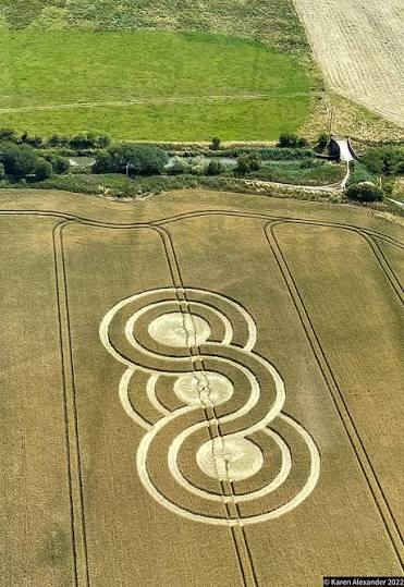 Little Horton, Wilts | 14th July 2022 - Temporary Temples