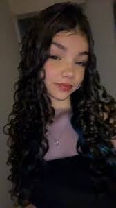 Sarah Muro's Instagram, Twitter & Facebook