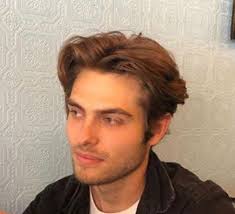 Notez le youtubeur américain Brandon Walsh : r/VindictaRateCelebs