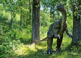 Immer Schon Vorsichtig Sein Beim Waldspaziergang Dino Dinosaur Dinosaurierpark Dinosaurier Dinopark Dinosau Landscape Trees Nature Tree Forest