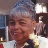 Elma Mathews's Instagram, Twitter & Facebook