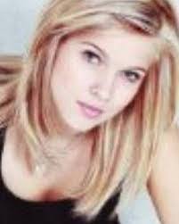 Tara Shelley's Instagram, Twitter & Facebook