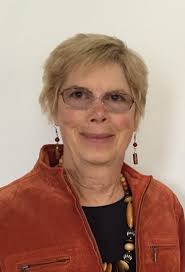 Kuhns receives Geneseo's Lifetime Achievement Award