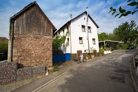 Großes appartementhaus mit 7 einheiten inclusive schönem appartement im nebengebäude mit kitzblick in kaprun zu verkauf…. Einfamilienhaus Mit Gartenparadies In Zentraler Lage Von Neckargemund Muckenloch
