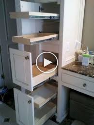 Clever Las Ideas De Organizacion Armario Cuarto De Bano 92 Muebles Para Banos Pequenos Diseno Muebles De Cocina Armarios De Bano