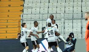 Haftasında beşiktaş ile başakşehir karşı karşıya geldi. Eksik Besiktas Basaksehir I Gecti 3 2