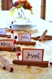 It only takes about 30 seconds per place card holder! 40 Easy Diy Thanksgiving Place Cards Cute Ideas For Thanksgiving Name Cards