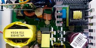 • 650w continuous dc output at up to 50°c (715w peak) • 80 plus gold certified for high efficiency • small footprint: Seasonic Focus Fm 650w Gold Psu Review Relaxedtech