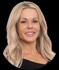 Lana Rowe's Instagram, Twitter & Facebook