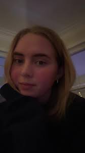 like can we just let people live and not band together to make people feel  cringe?? #ithinkililethislittlife