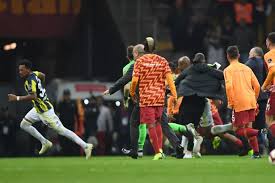 With the majority of the past games been drawn between the two sides, the margin of victory shouldn't be more than a goal. Swansea City S Andre Ayew Caught Up In Mass Brawl As Galatasaray And Fenerbahce Derby Descends Into Chaos Wales Online