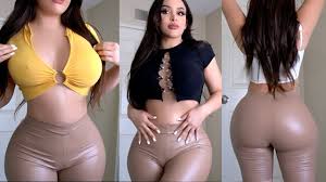 A post shared by 𝐅 𝐈 𝐎 𝐑 𝐄 𝐋 𝐋 𝐀 (@misssperu) Fashion Nova Curve Crop Tops Try On Haul And Review Youtube