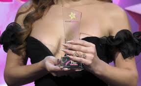 Ad Ancona una delle escort preferite dagli italiani - Cronache Marche