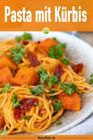Kurbis Auf Nudeln Mit Getrockneten Tomaten Meinestube Rezept In 2020 Rezepte Einfache Rezepte Mittagessen Gesund Kochen Rezepte