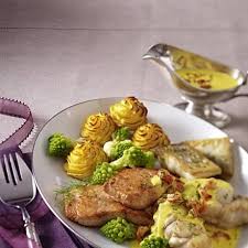 Edelfischplatte Mit Safran Hollandaise Rezept Lecker Herzoginkartoffeln Rezept Rezepte Herzoginkartoffeln