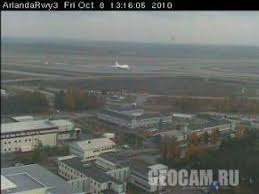 Idag bor omkring 800 invånare, som likt västervik, växer med flera tusen under sommaren. Arlanda Airport Webcam Runway 3