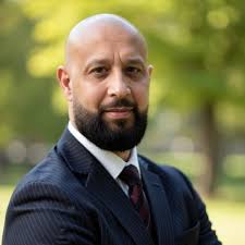 How can businesses meet the challenges of an increasingly complex IT agenda?